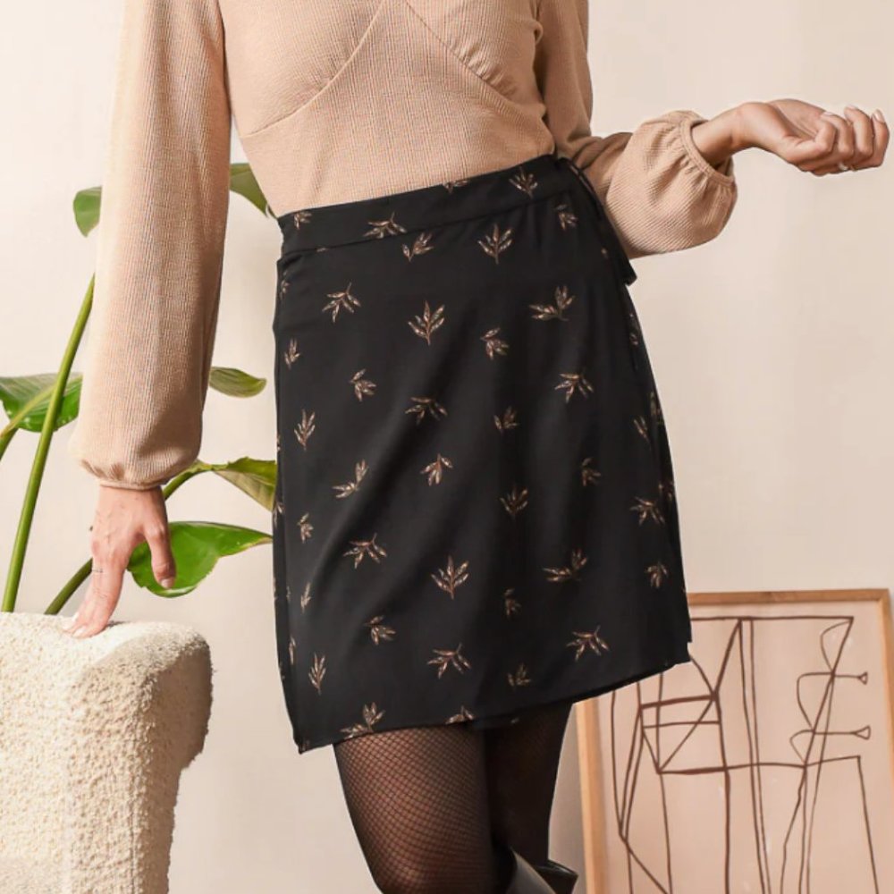 Rachel - Naomi Black Foliage Wrap Skirt - Navy Blue - XS